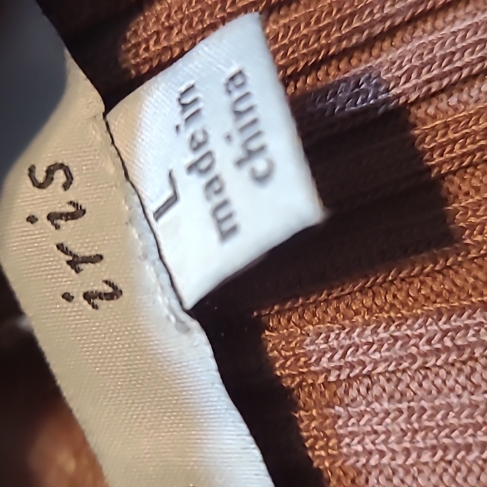 Iris Women's Bodycon Dress - Picture 6 of 8